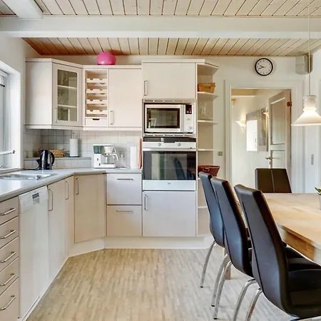 Stefan - 500m From The Sea By Interhome Blåvand