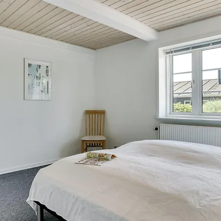 Stefan - 500m From The Sea By Interhome *